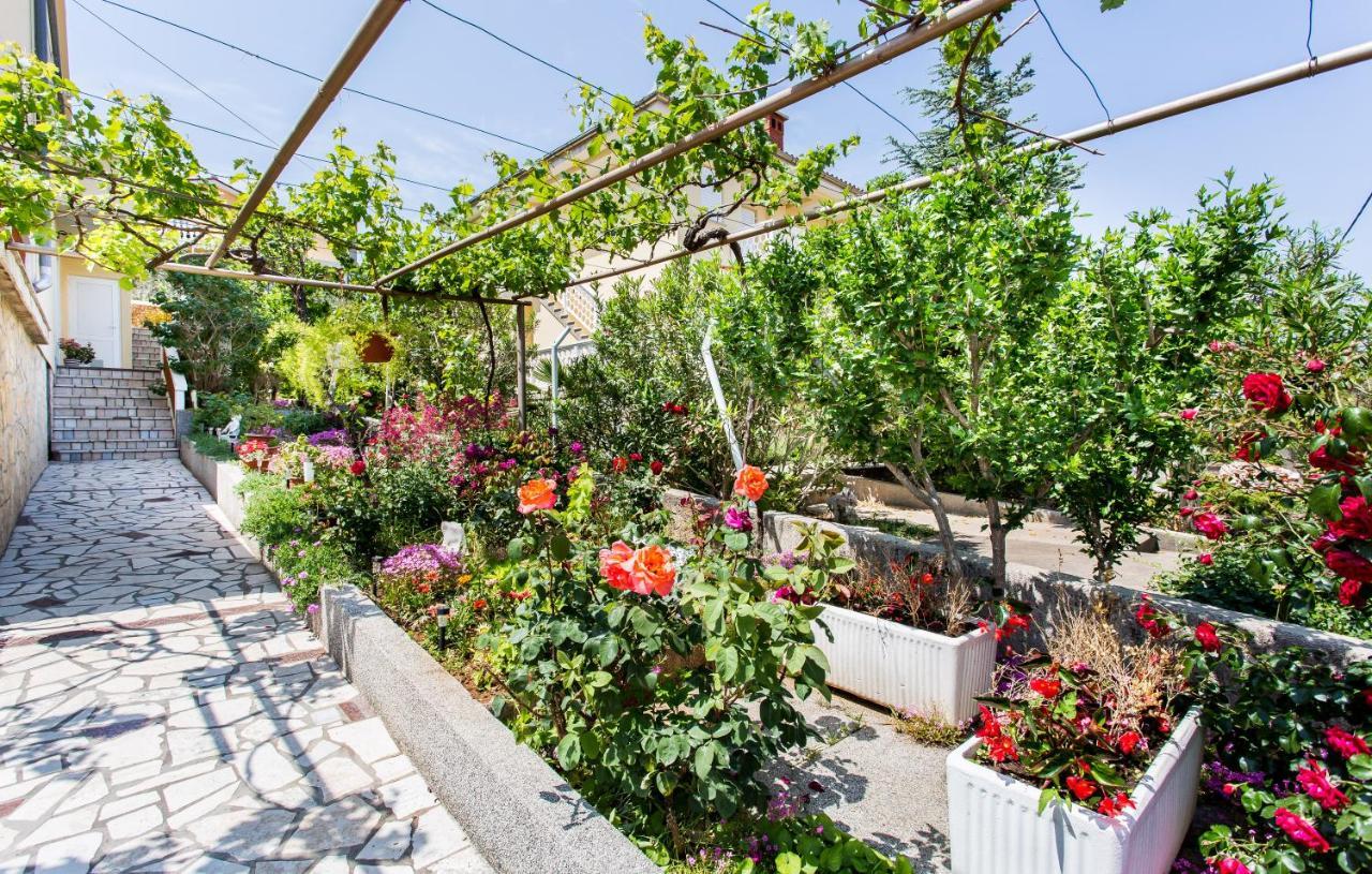 Apartman Grzetic Šilo Buitenkant foto
