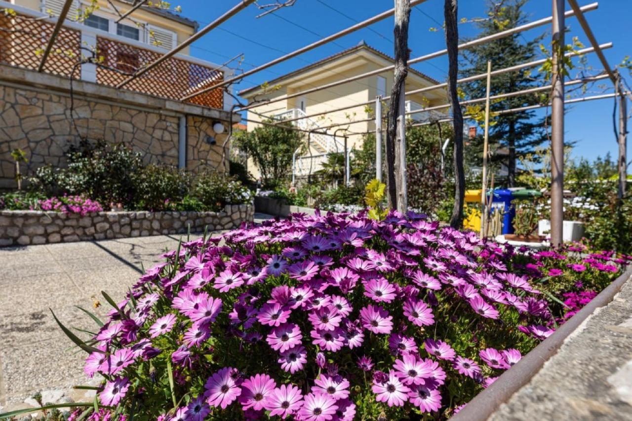 Apartman Grzetic Šilo Buitenkant foto